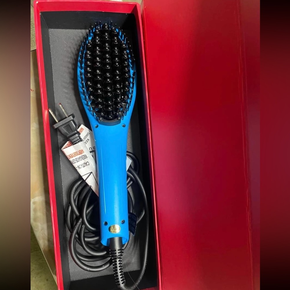 Hair straightener brush